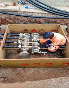 Travaux tuyauterie UPP sur le chantier de la station-service Total Okala